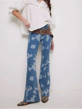 NEW Size 24 Free People We The Free Penny Pull On Mid Rise Printed Flare Jeans